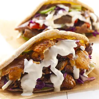 Kebab con queso