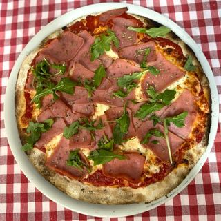 Pizza Parma (Mediana)