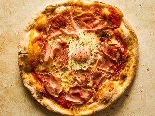 Pizza Bismark
