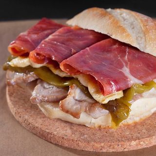 SANDWICH SERRANITO