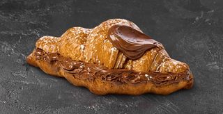 Croissant Francuski Z Kremem Czekoladowo-Orzechowym