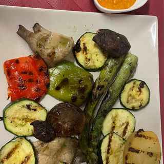 Variada De Verduras A La Brasa