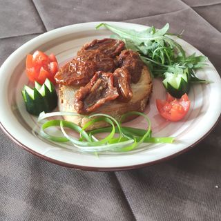 Bruschetta con pomodori secchi