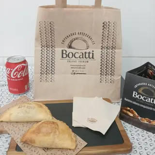 Combo 2 empanadas y 1 bebida
