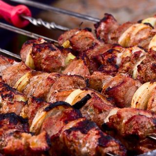 ღორის მწვადი გრილზე