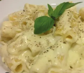 Pasta 4 Quesos