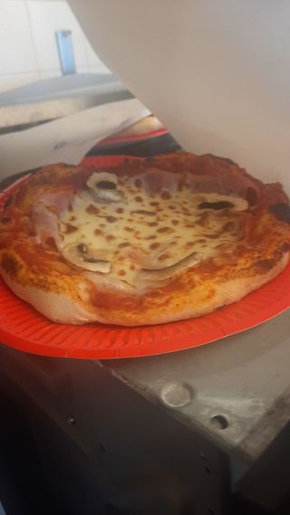 37-Pizza cotto e funghi