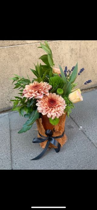 Pot fiorito in Juta beige