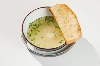 Бульйон з домашньої курки (350/40г)