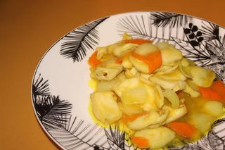 A105. Pollo al curry*