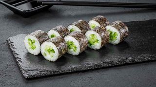 Макі з огірком