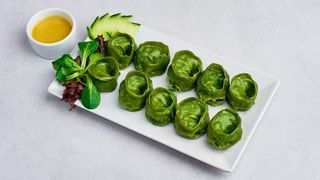 Cheese & spinach momo