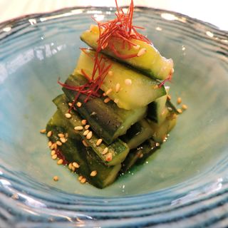 Pepino Roto Con Toque De Sésamo