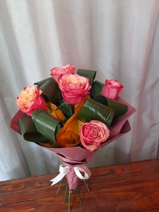 Buchet 5 Tradafiri Roz