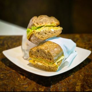 Bocadillo De Pollo D'Bocatas