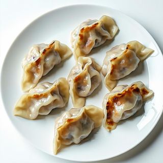 10. Gyoza alla carne - 5 pezzi