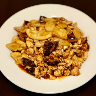 P3 - Pollo con bambú y setas chinas