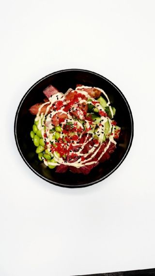 Боул з тунцем