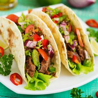 Taco mixto gratinado