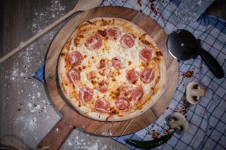 Pizza Salami con cheese Ø50cm