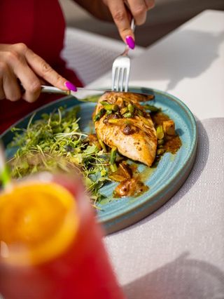 Piept de pui la cuptor 300g