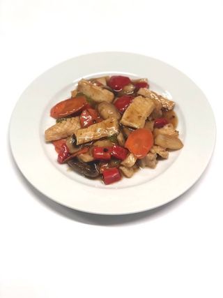 Sepia de soja con soja negera y chili, vegano