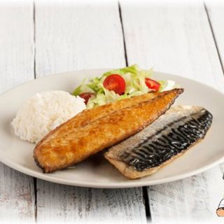 Филе от скумрия с гарнитура (400 гр.)