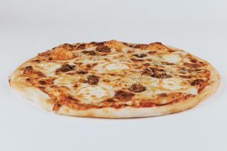 Pizza Quattro Formaggi Mediana 