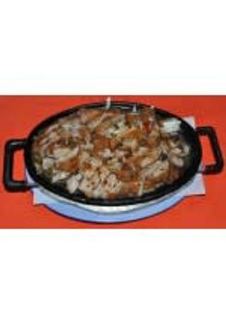 86. Пиле по гуандолски на метална плоча (450г)