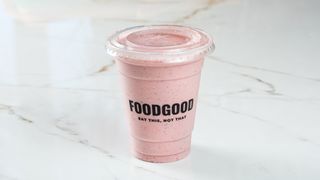 მარწყვის შეიკი ვანილის პროტეინით