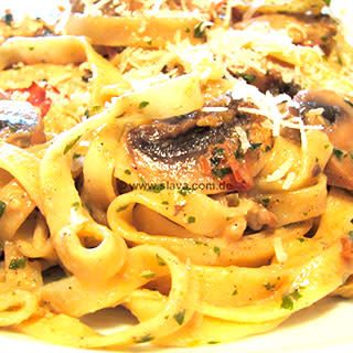 Tagliatelle al Pollo y Chorizo