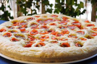 Foccaccia ai pomdorni