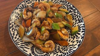 39. Langostinos Con Salsa De Ostra (10 Pzs.)