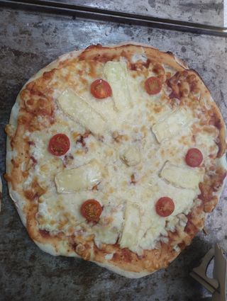 14. Pizza Brie 