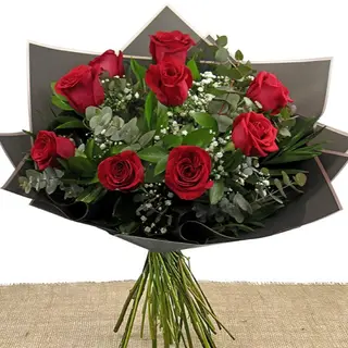 RAMO 9 ROSAS ROJAS