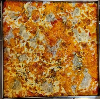 Pizza 3 Quesos (1 Porción)