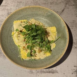 Ravioli ze szpinakiem i ricottą