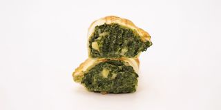 Empanada De Espinaca Y Mozarella