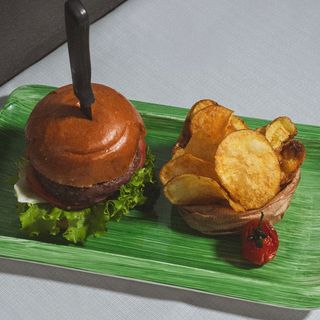 HOLY (CON SALSA SEGRETISSIMA)