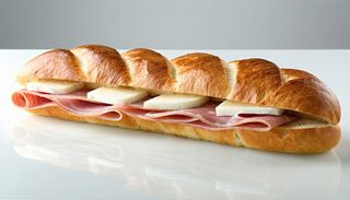 Panino povero - servito con patate fritte