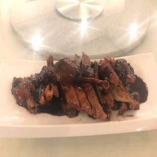 Pato asado crujiente