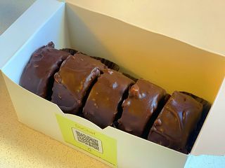 ბრაუნი 4+1