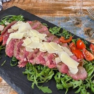 Tagliata rucola e grana