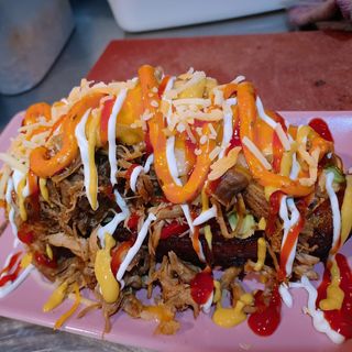 Canoa De Plátano Maduro De Pollo