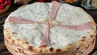 ლობიანი რაჭული ლორით საშუალო