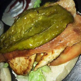 Campero De Serranito