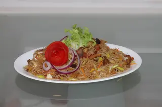 Chicken Fried Noodles (Noodles saltato con Pollo)