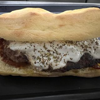 Hamburger mediterraneo