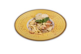 Tagliatelle cu somon si busuioc