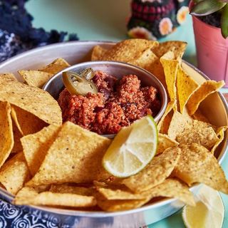 Nachos con chili di carne